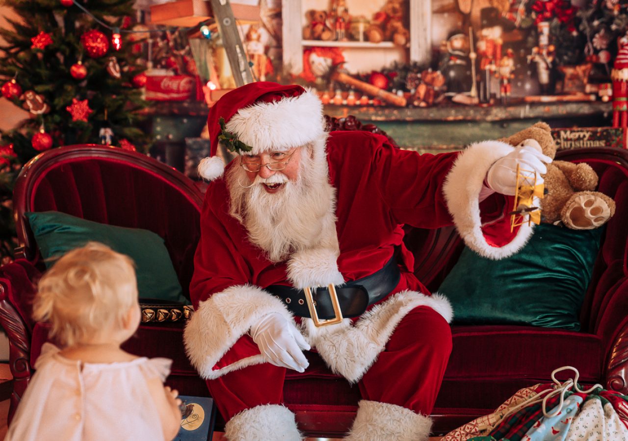 Santa photography at My Santa Experience by Gary Evans Photography