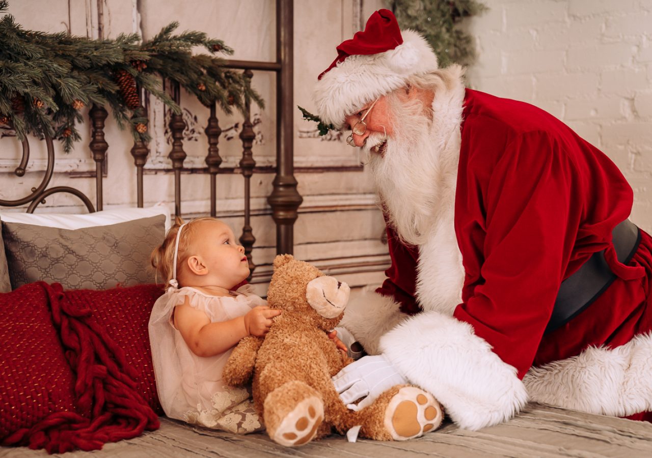 Santa photography at My Santa Experience by Gary Evans Photography