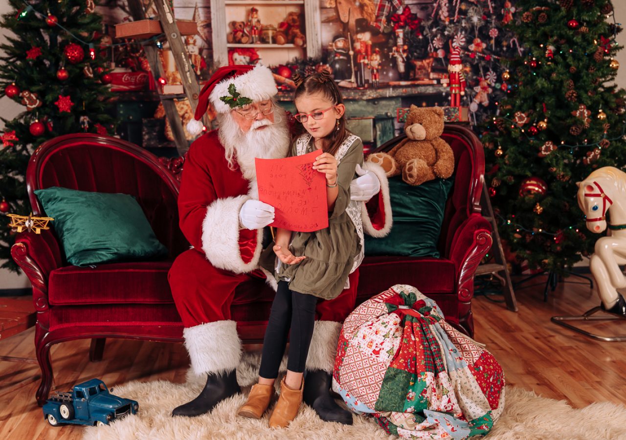 Santa photography at My Santa Experience by Gary Evans Photography