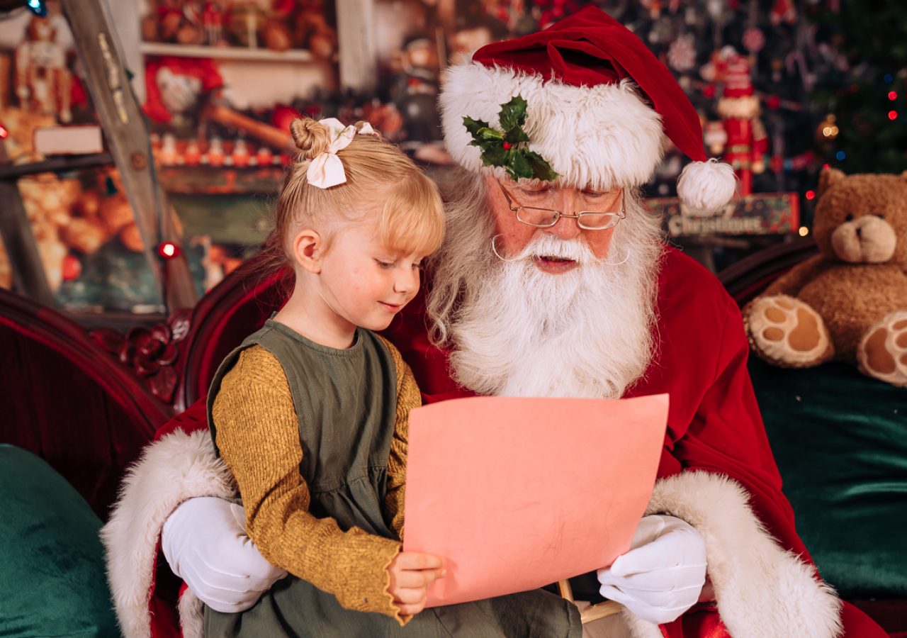 Santa photography at My Santa Experience by Gary Evans Photography