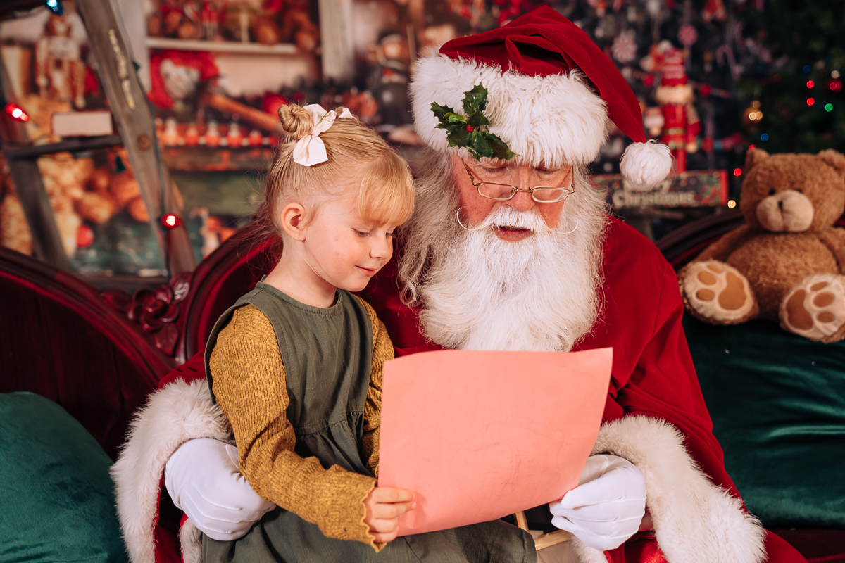 Santa photography at My Santa Experience by Gary Evans Photography