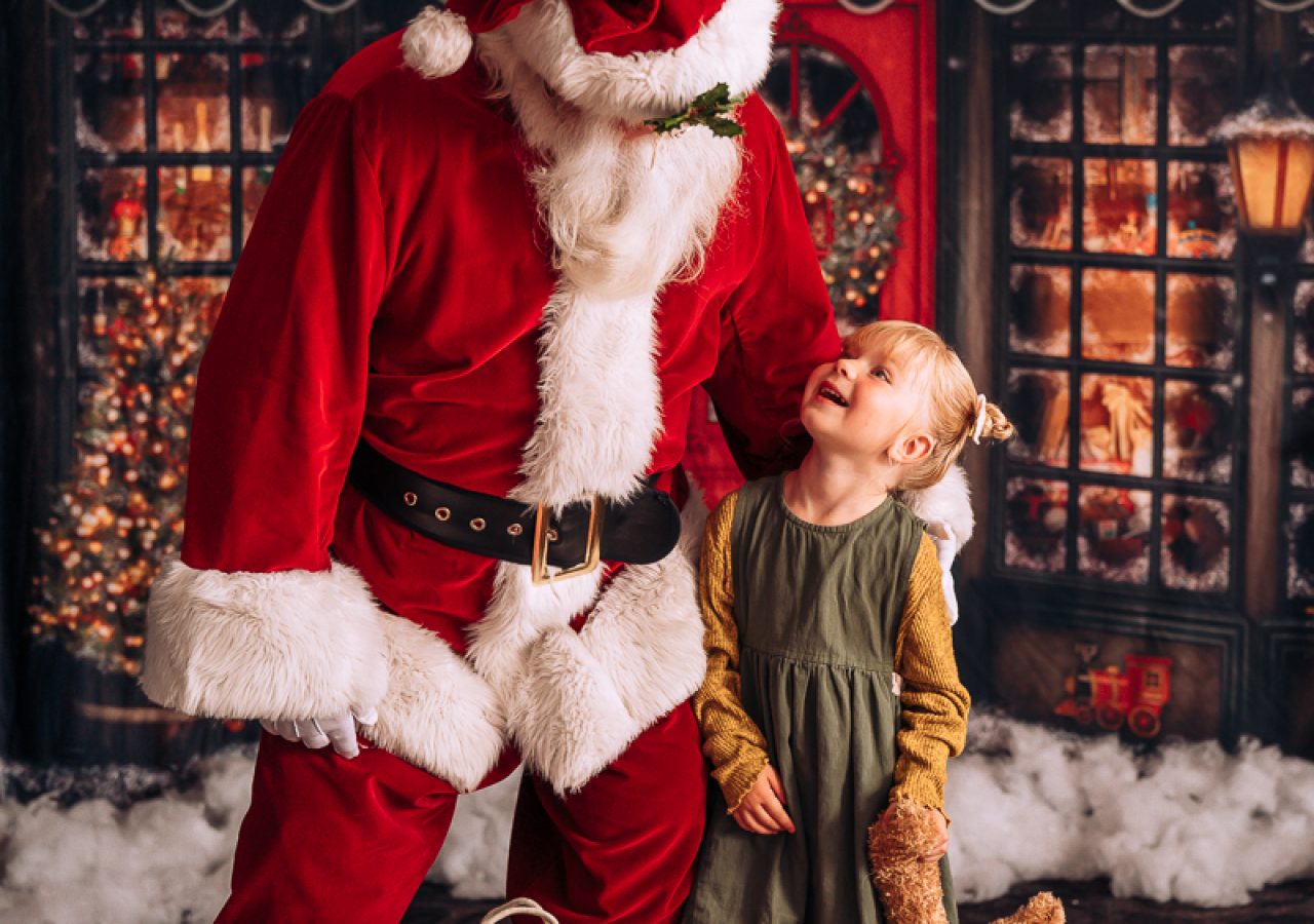 Santa photography at My Santa Experience by Gary Evans Photography