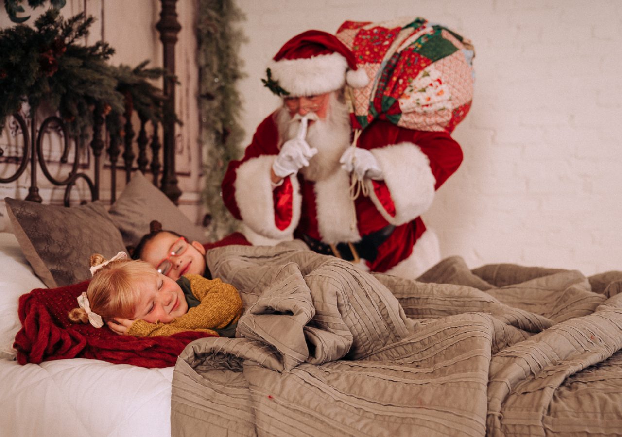 Santa photography at My Santa Experience by Gary Evans Photography