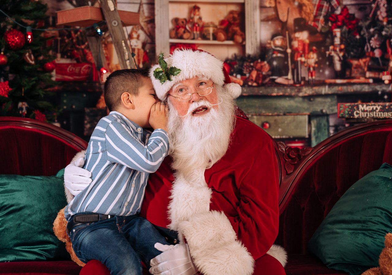 Santa photography at My Santa Experience by Gary Evans Photography