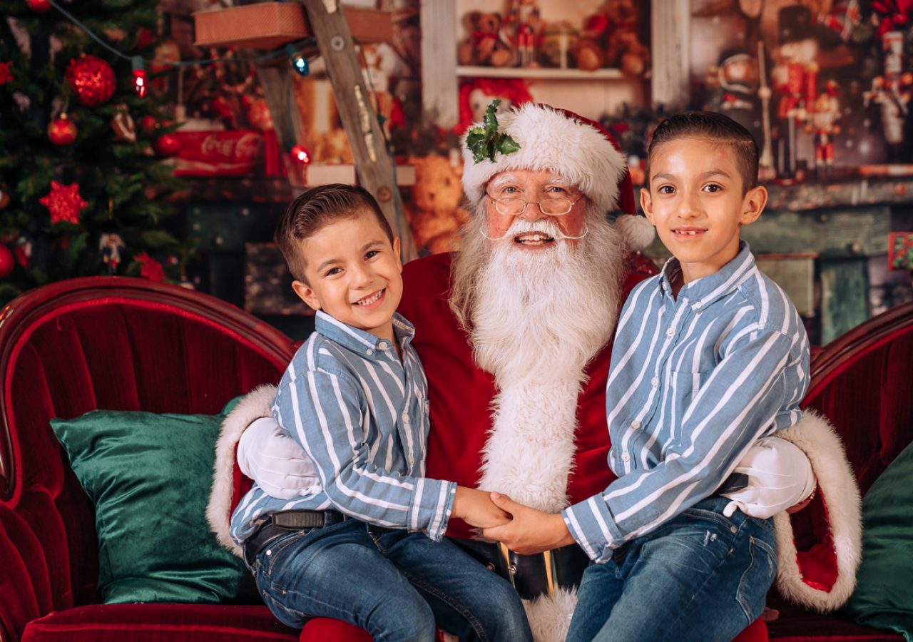 Santa photography at My Santa Experience by Gary Evans Photography