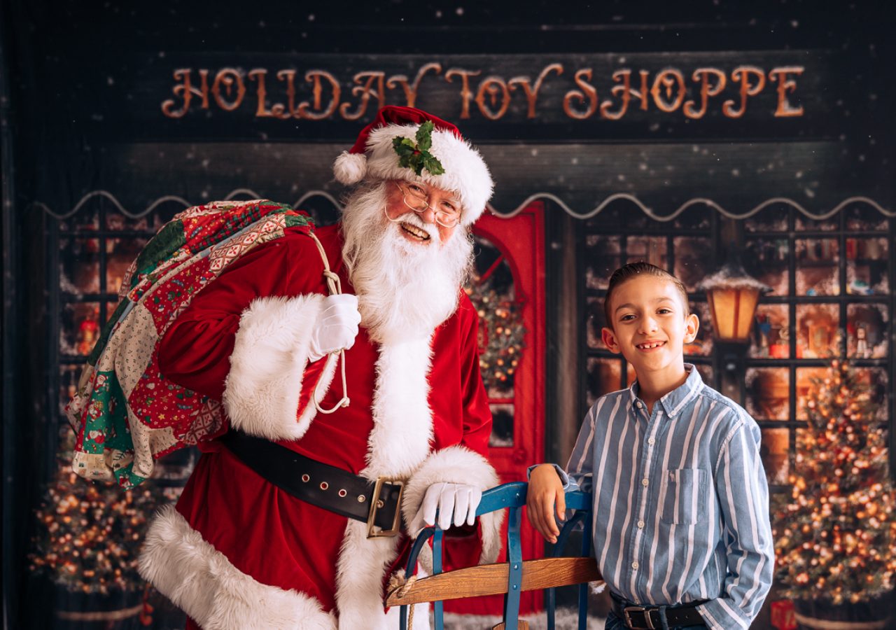 Santa photography at My Santa Experience by Gary Evans Photography